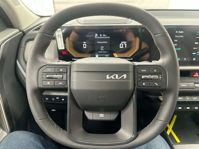 New 2027 Snow White Pearl Kia LX image 12