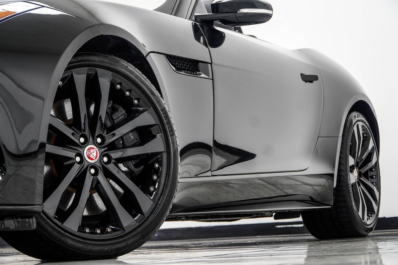 Used 2019 Black Jaguar R image 4