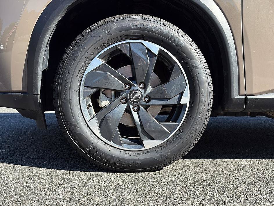 Certified Used 2025 Baja Storm Metallic Nissan SV image 9