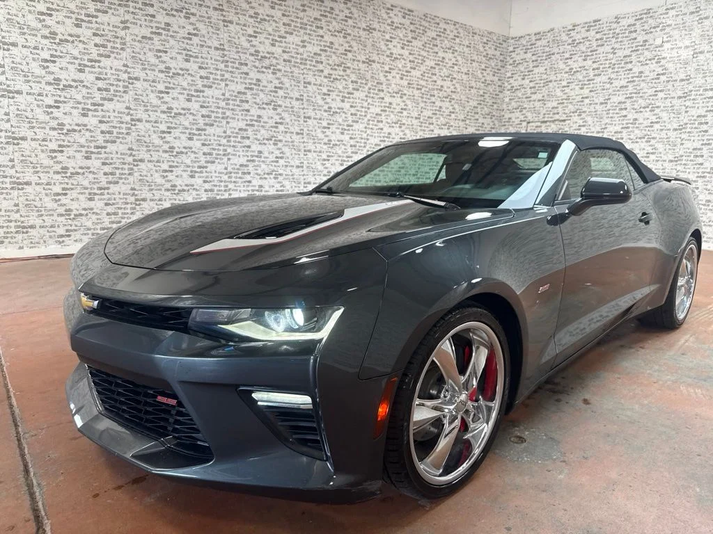 Used 2018 Nightfall Gray Metallic Chevrolet SS image 3