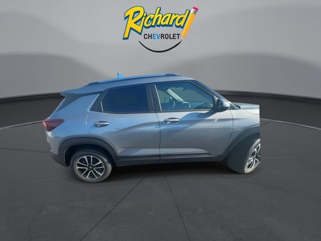 Used 2025 Sterling Gray Metallic Chevrolet LT image 9
