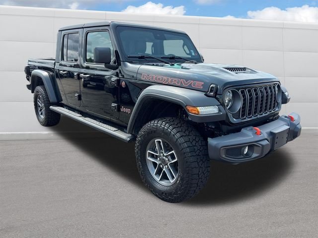 Certified Used 2025 Black Clearcoat Jeep Mojave image 8