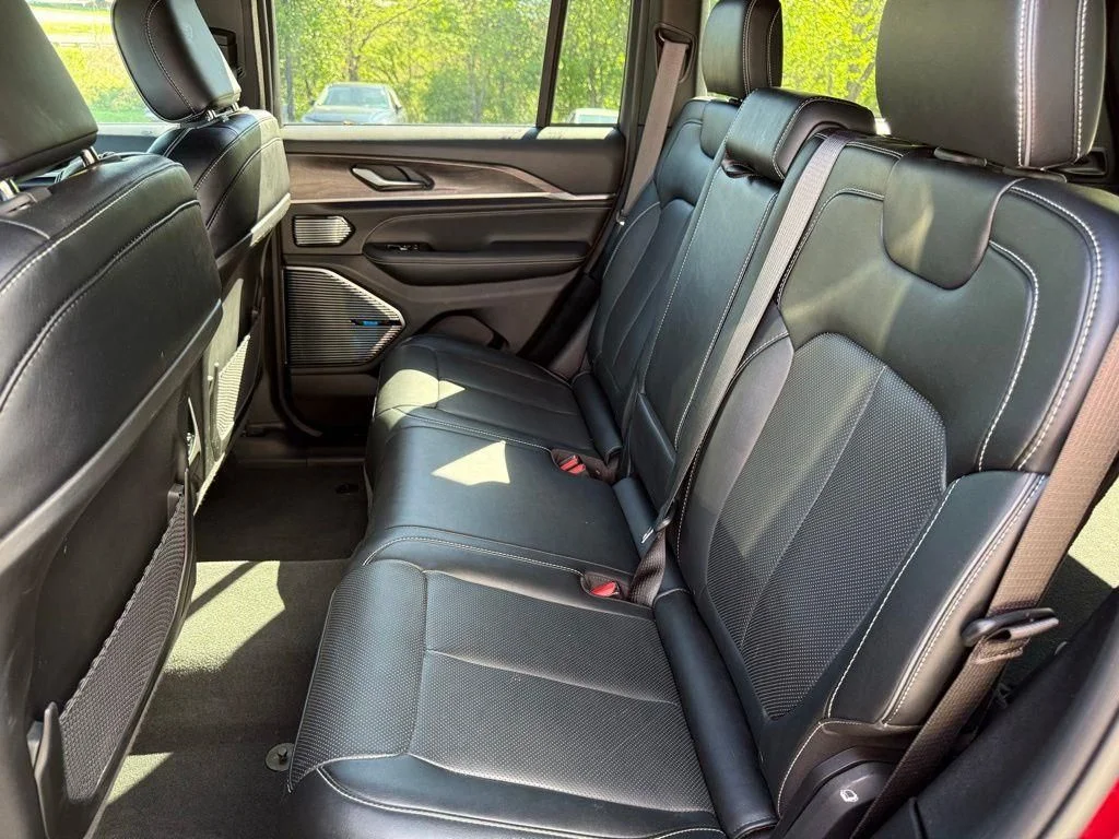 2024 Jeep Grand Cherokee Overland 4xe - Photo 35