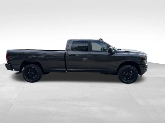 2026 RAM 3500 Big Horn - Photo 8