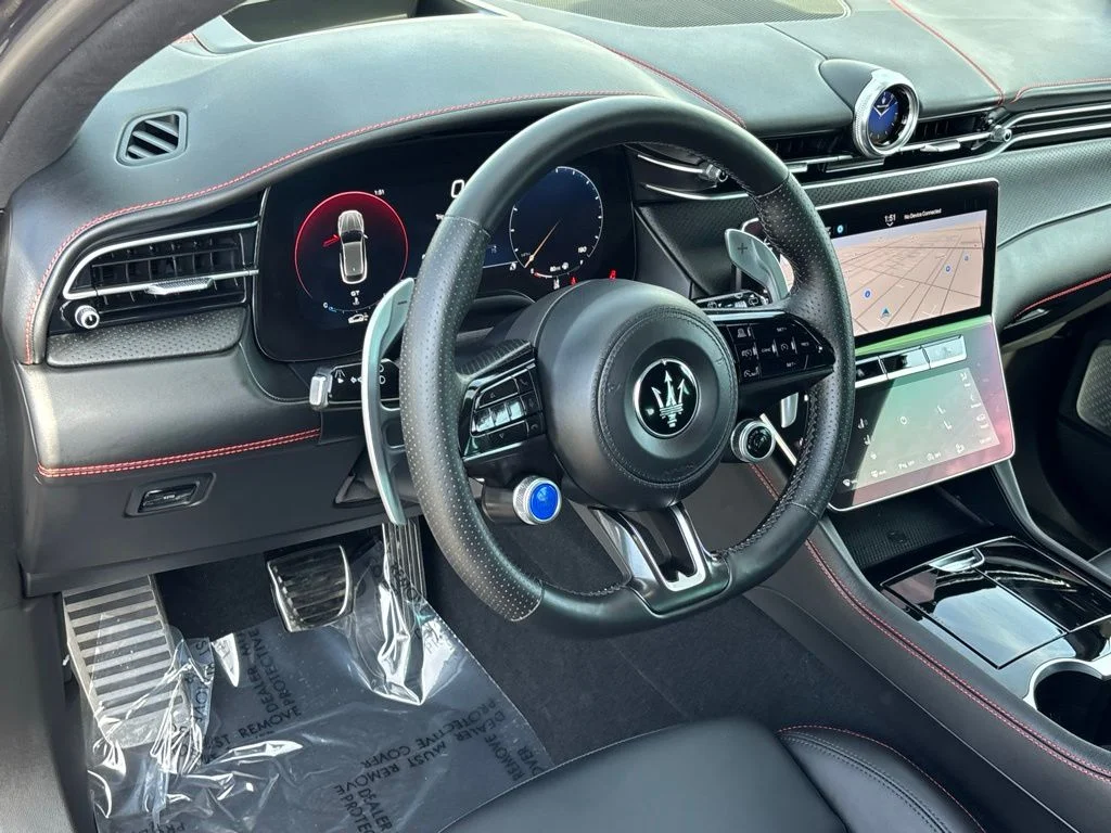 Used 2024  Maserati Trofeo image 18