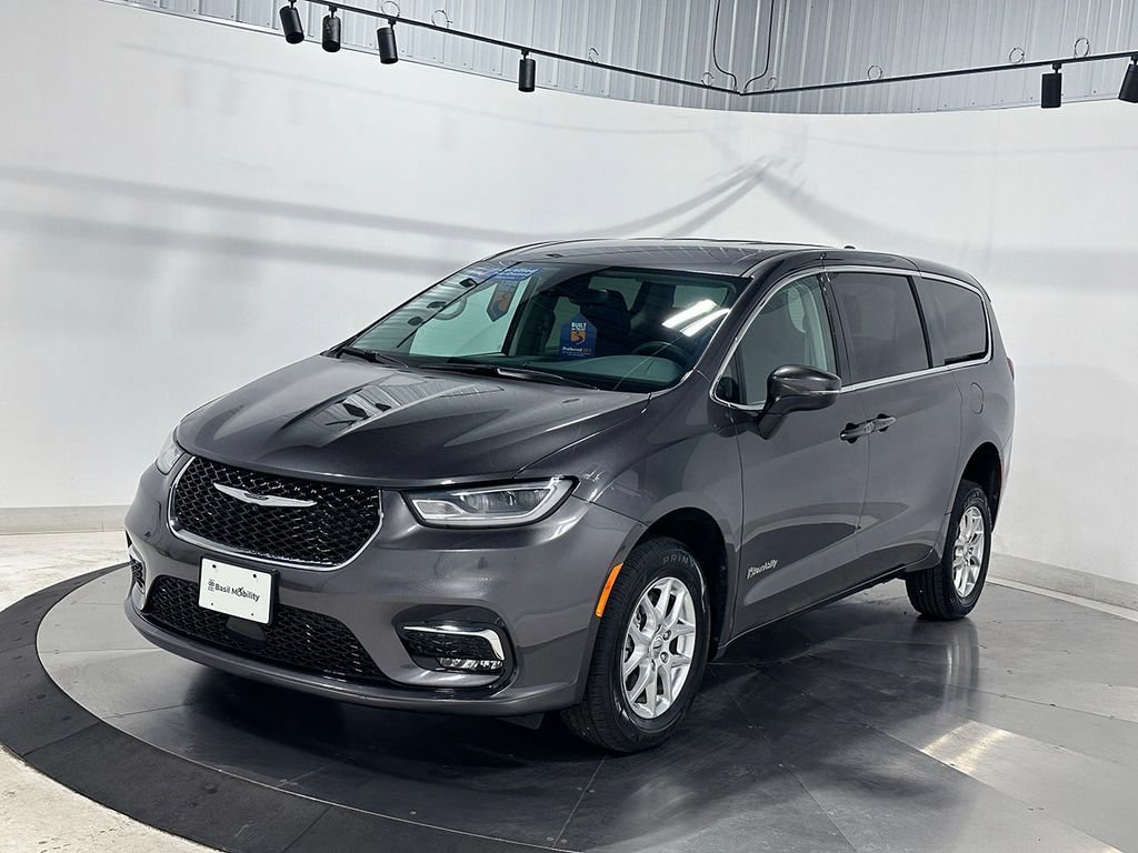 Used 2023 Gray Chrysler Touring L image 2