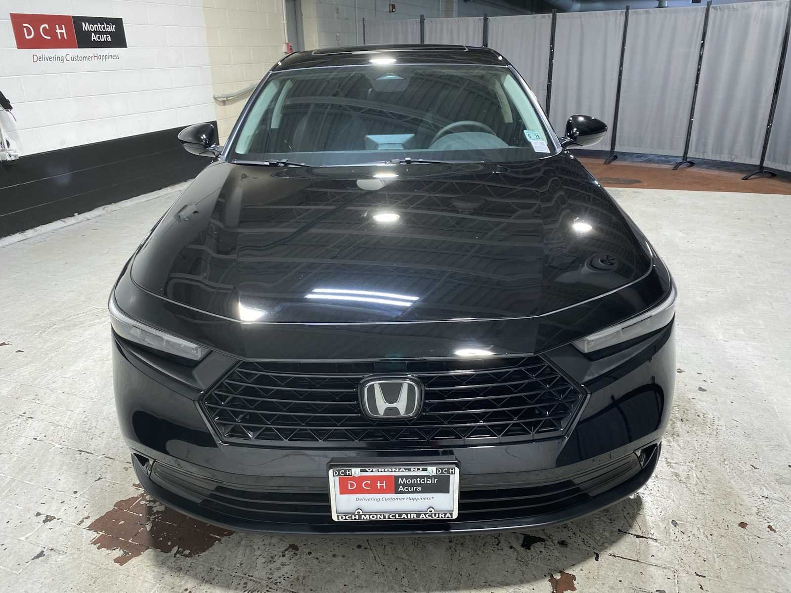 Used 2023 Crystal Black Pearl Honda EX image 6