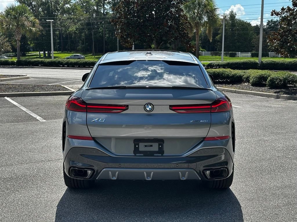 New 2027 Skyscraper Grey Metallic BMW xDrive40i image 4