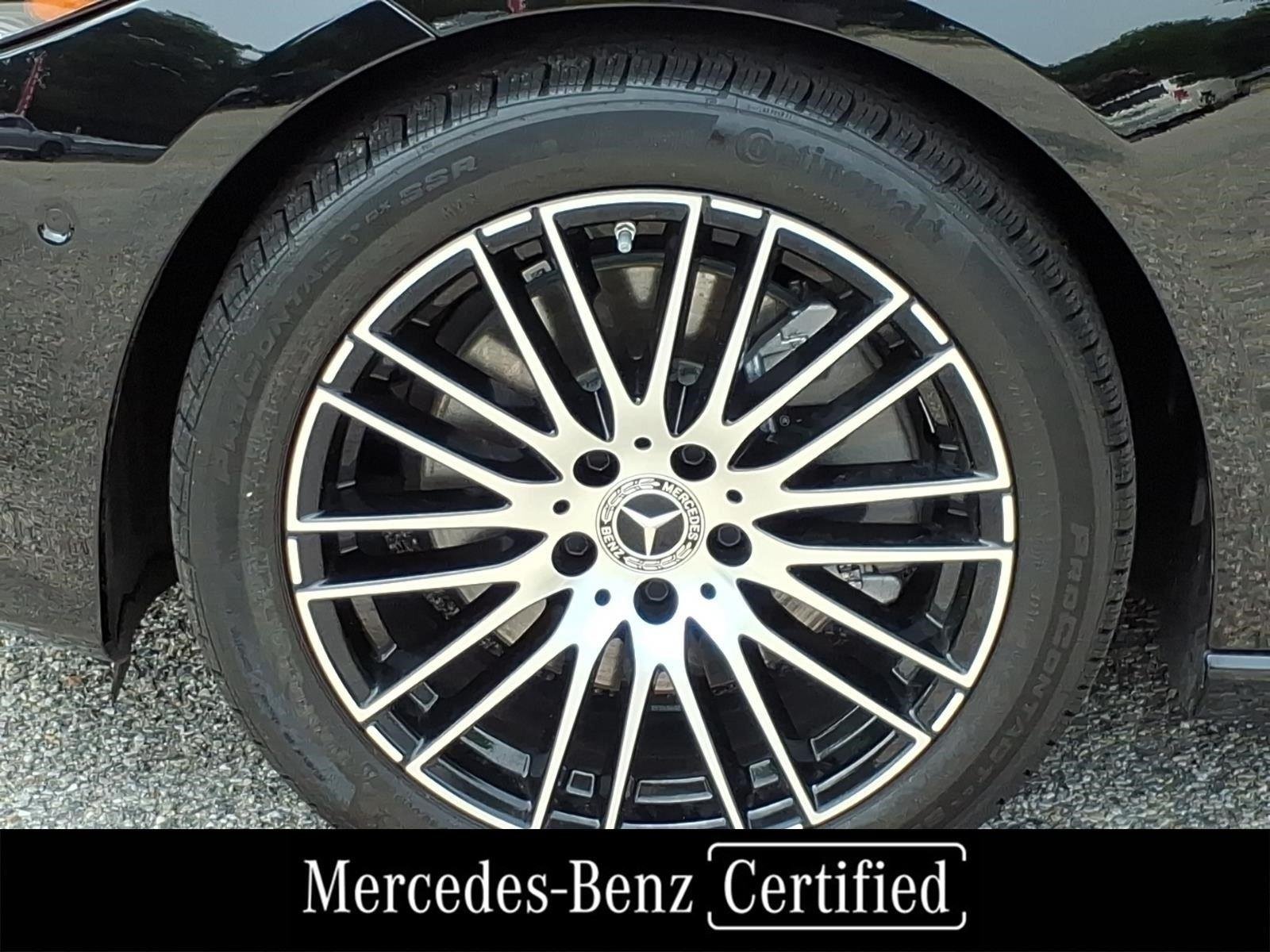 Used 2025 Black Mercedes-Benz C 300 image 4