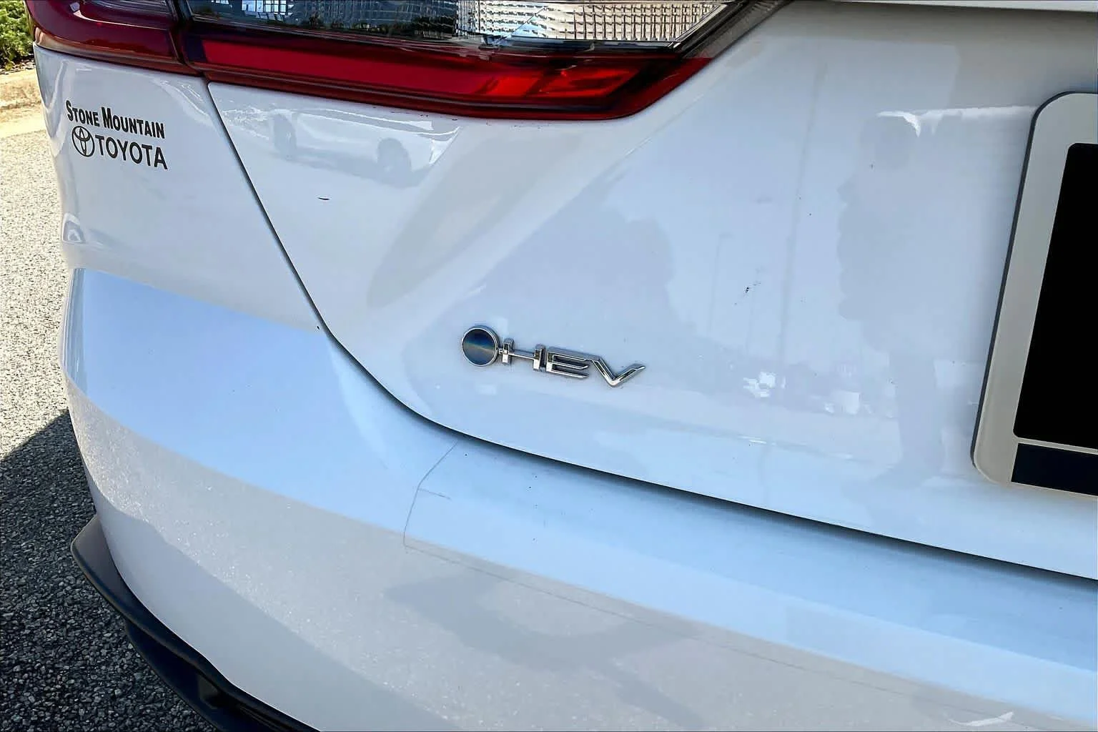 Used 2025 Ice Cap Toyota SE image 31