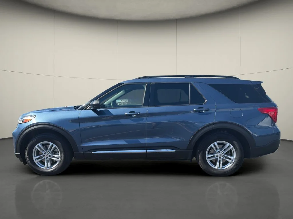 Used 2020 Blue Ford XLT image 4