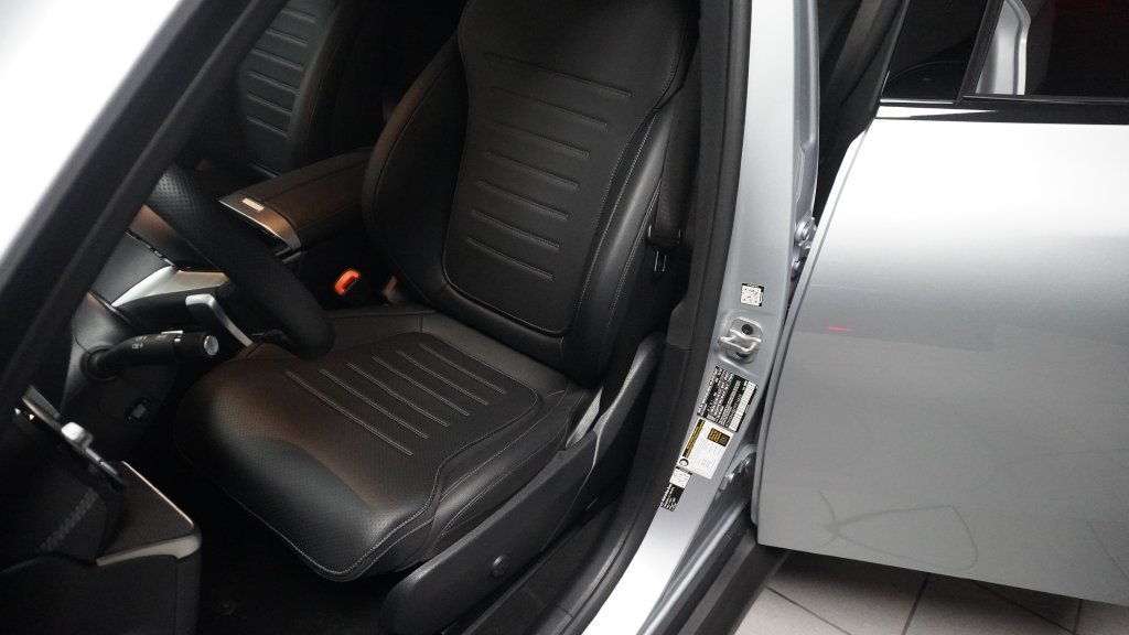 Certified Used 2026 Gray Mercedes-Benz GLC 300 image 48