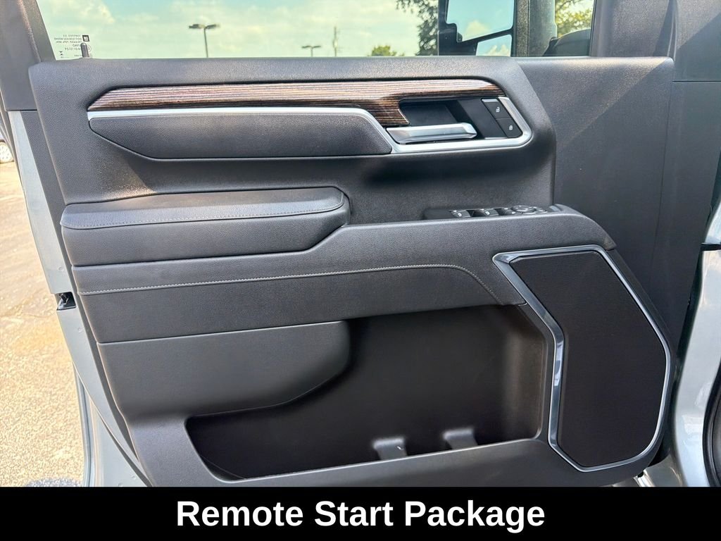Used 2025 Silver GMC SLE image 12