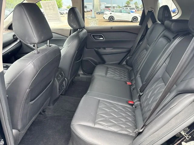 Certified Used 2022 Black Nissan Platinum image 11