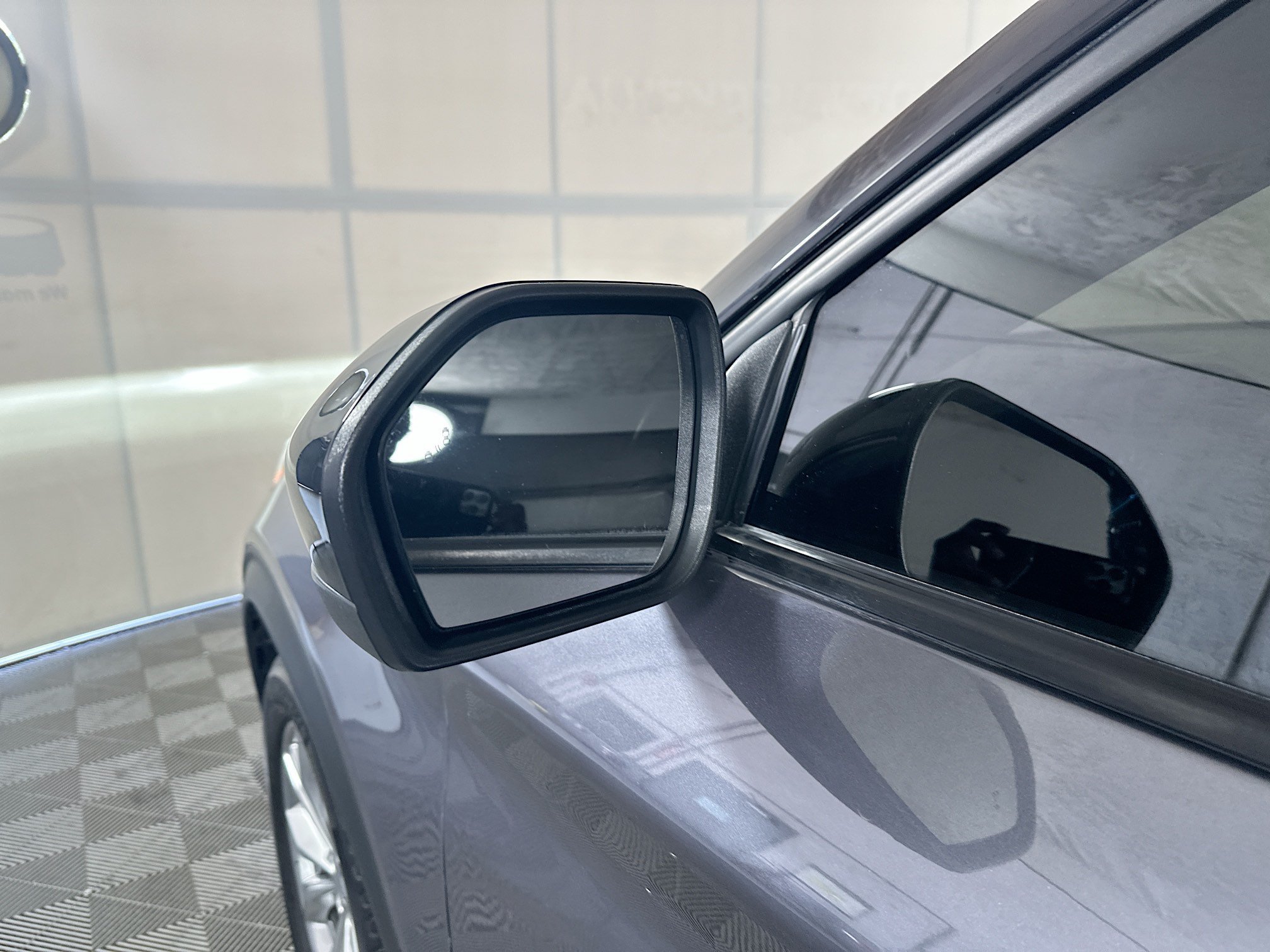 Used 2022 Gray Metallic Ford Limited image 10