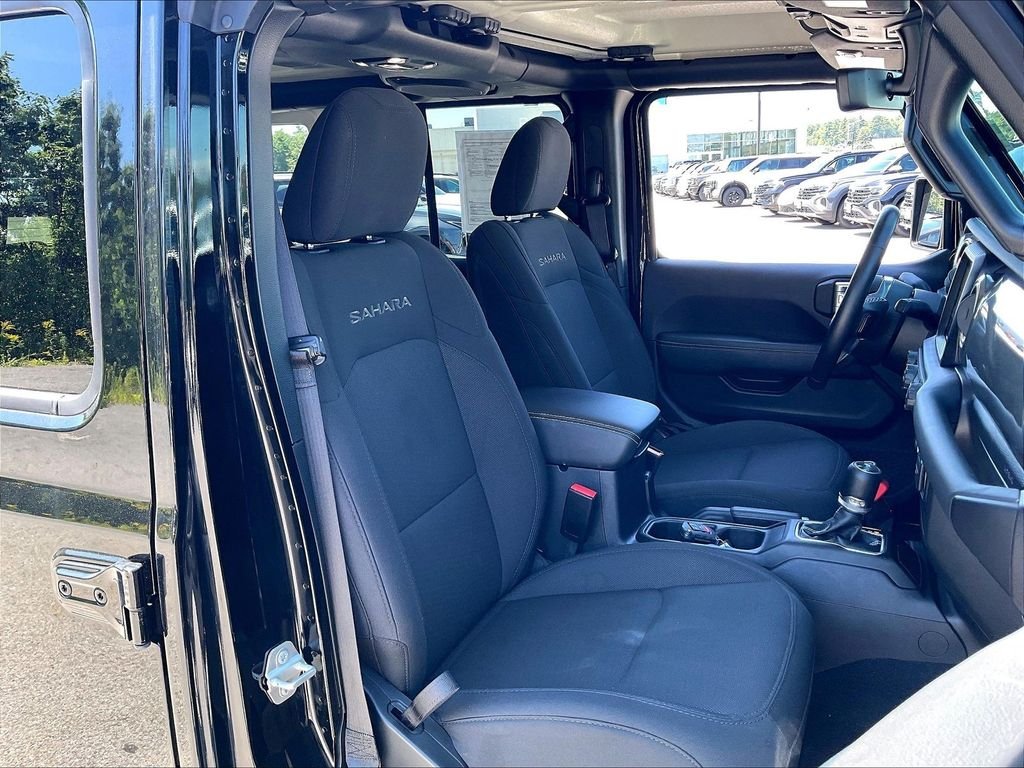 Used 2023 Black Clearcoat Jeep Sahara image 10