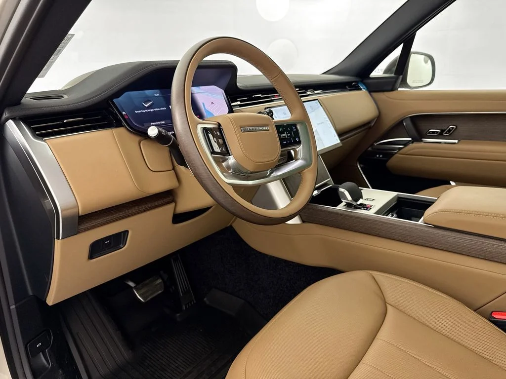 New 2026 Batumi Gold Land Rover SE image 9