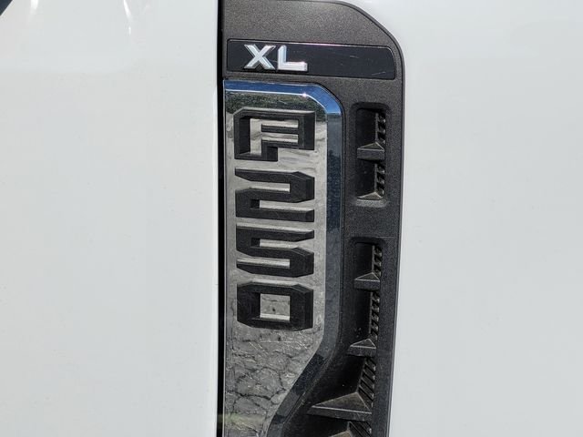 New 2026 Oxford White Ford F-250® XL image 50