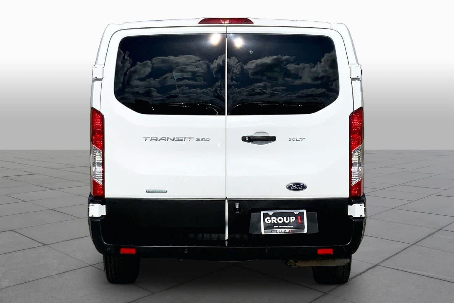 Used 2025 Oxford White Ford XLT image 5