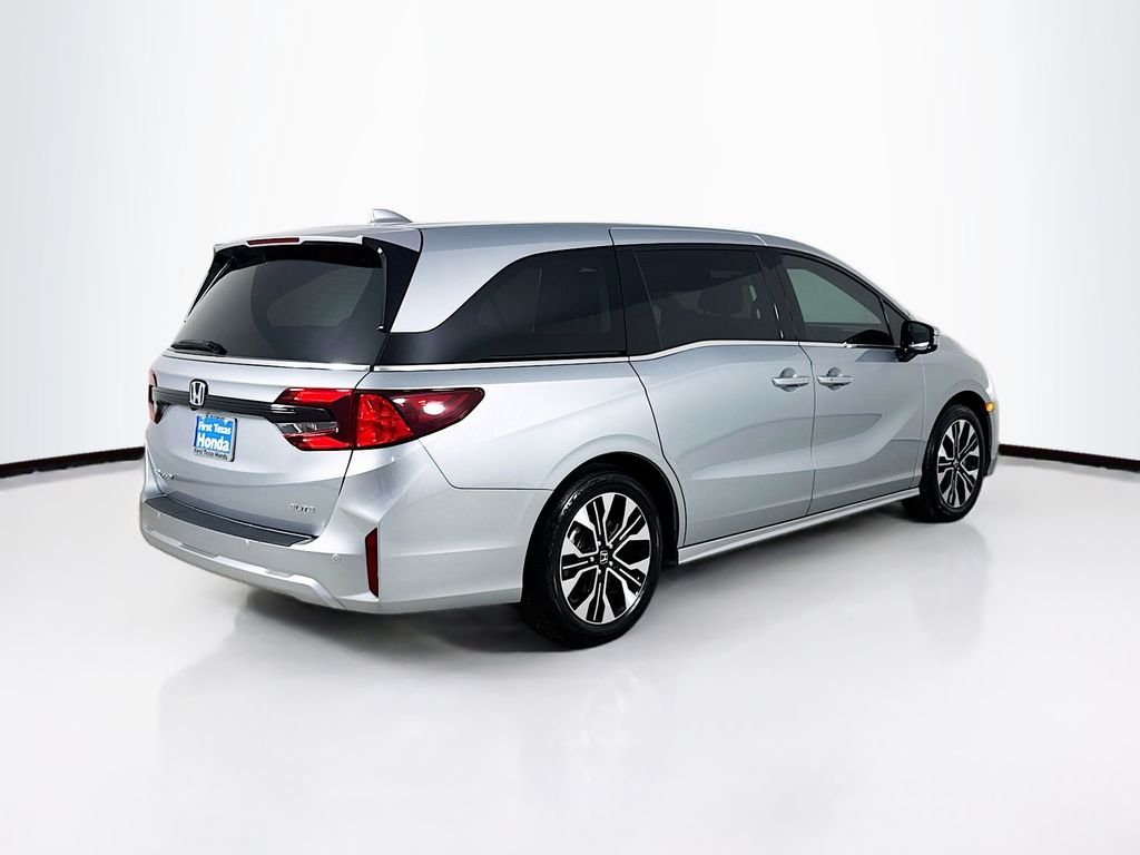 Certified Used 2026 Solar Silver Metallic Honda Elite image 8