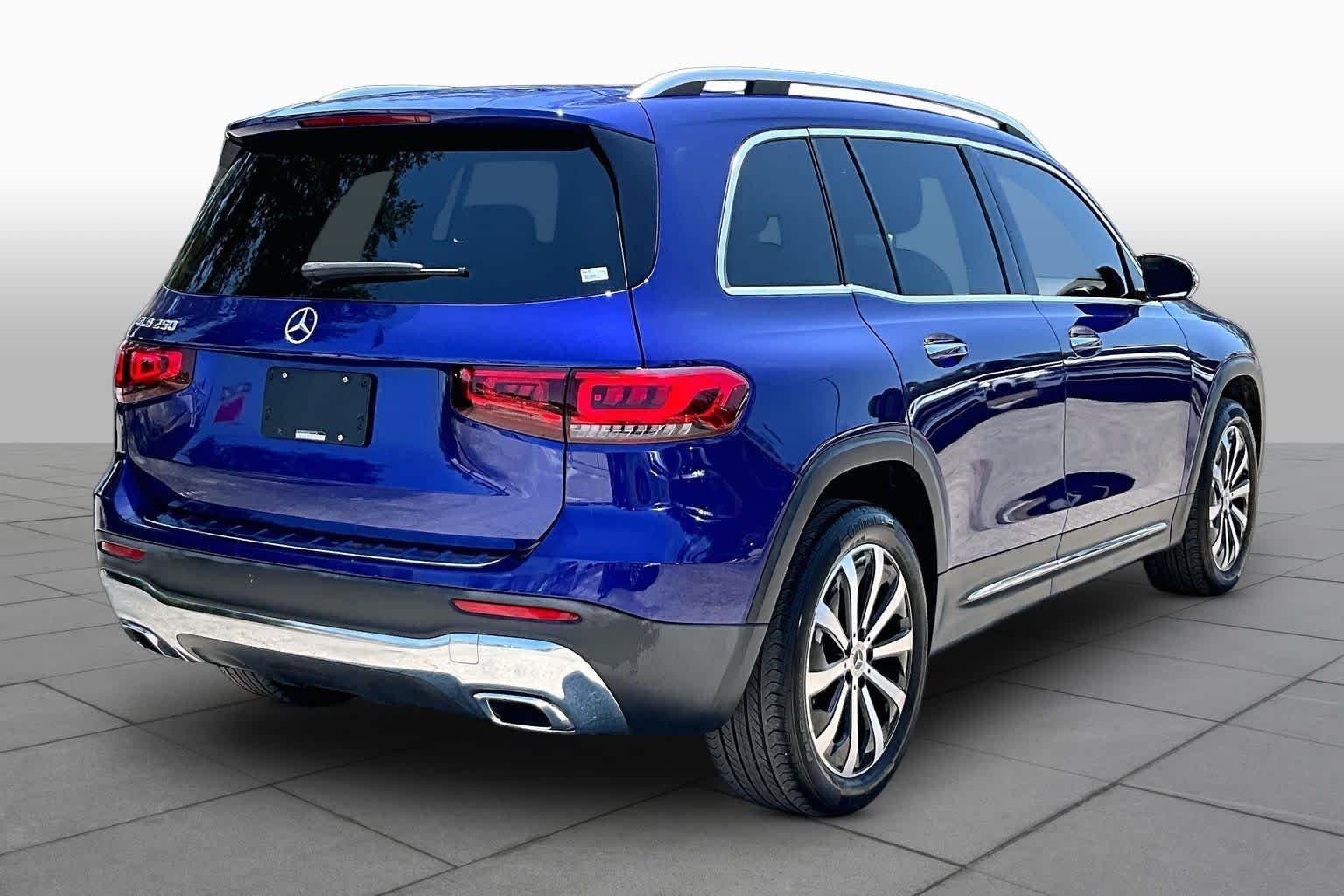 Used 2021 Galaxy Blue Metallic Mercedes-Benz GLB 250 image 13