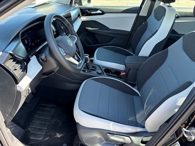 2025 Volkswagen Taos S - Photo 30