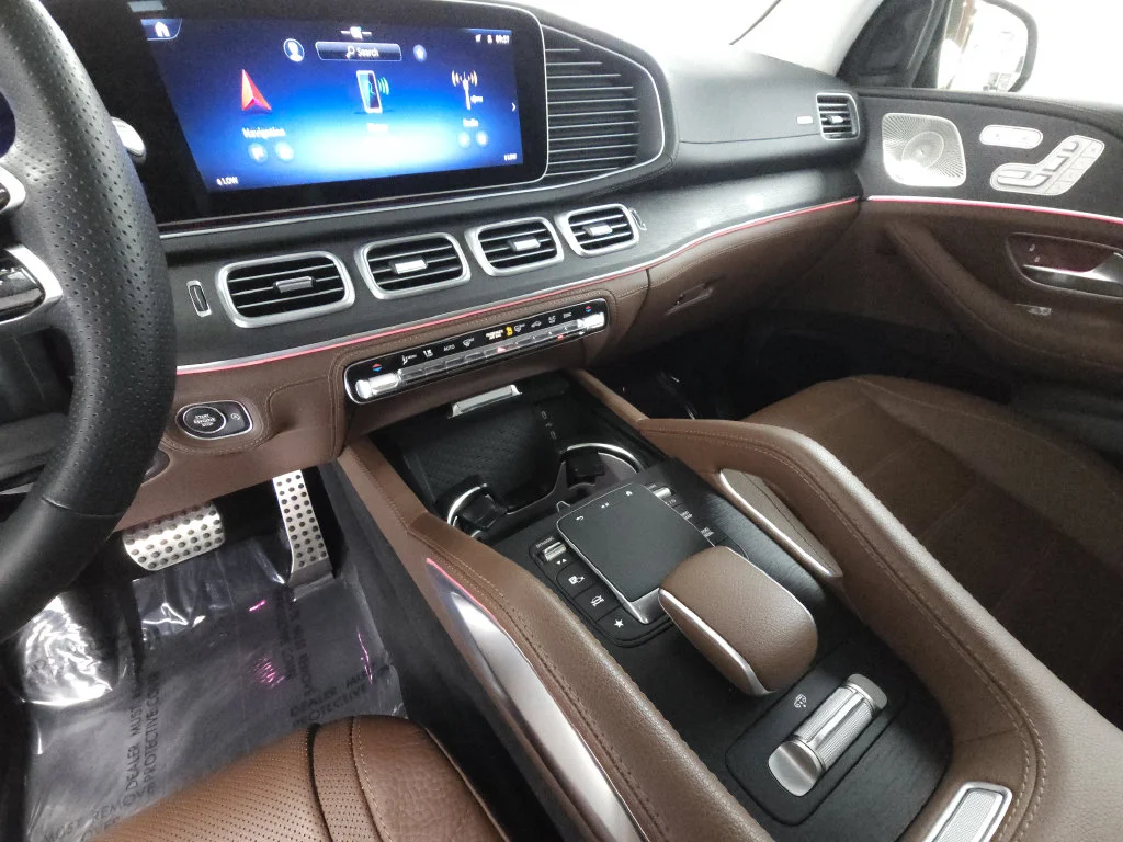 Certified Used 2024 MANUFAKTUR Alpine Gray Mercedes-Benz GLS 580 image 15