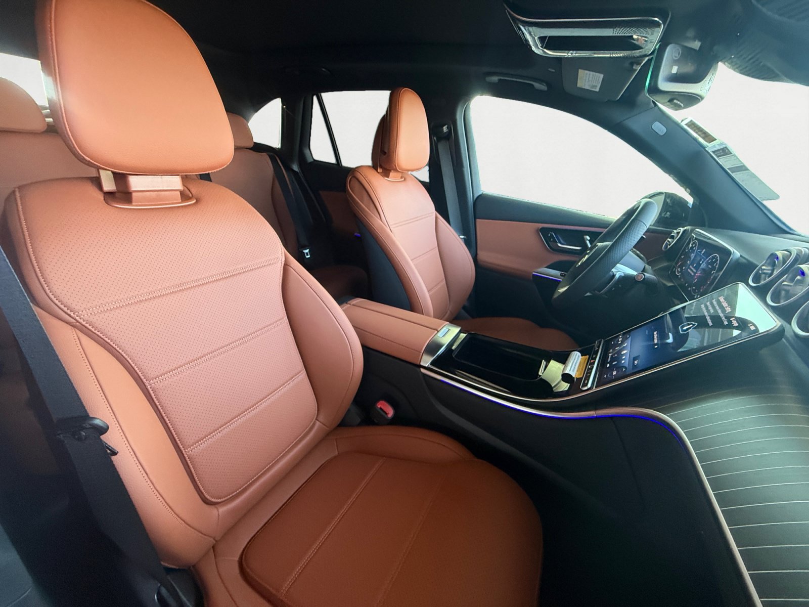 New 2027 Cirrus Silver Metallic Mercedes-Benz GLC 300 image 40