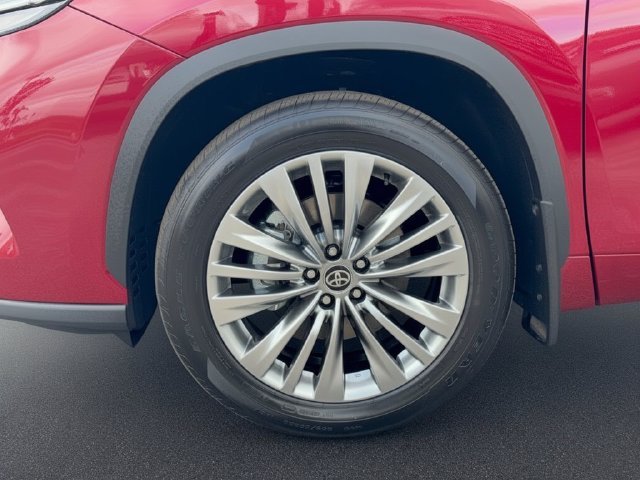 New 2026 Ruby Flare Pearl Toyota Platinum image 12