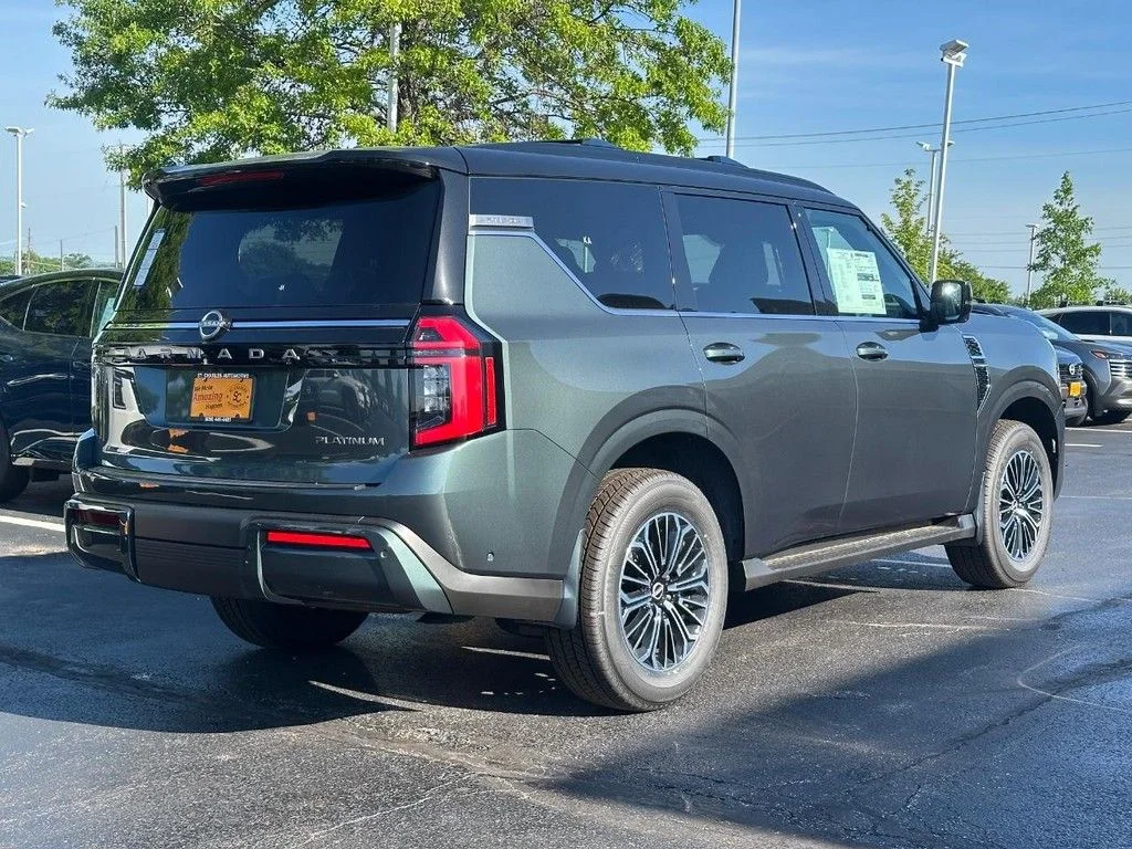 New 2026 Alpine Metallic / Super Black Two-tone Nissan Platinum image 3