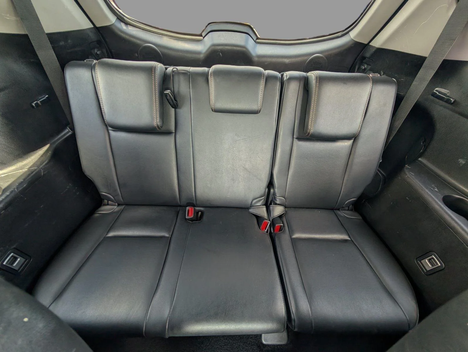 Used 2017 Predawn Gray Mica Toyota Limited image 30