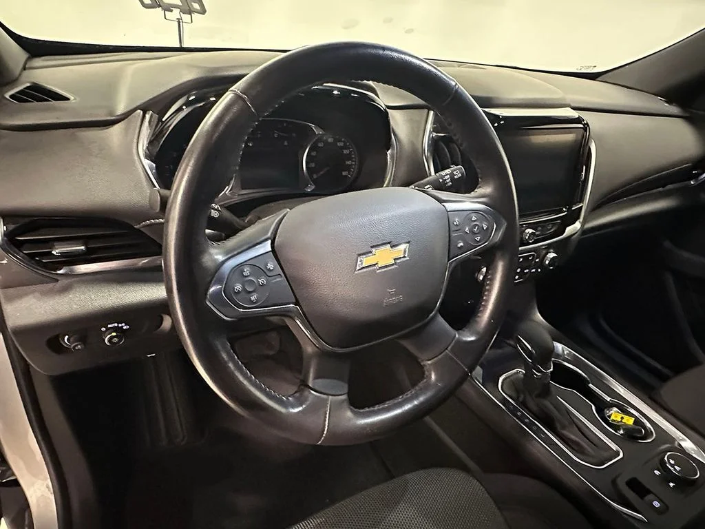 Used 2022 Silver Chevrolet LT image 24