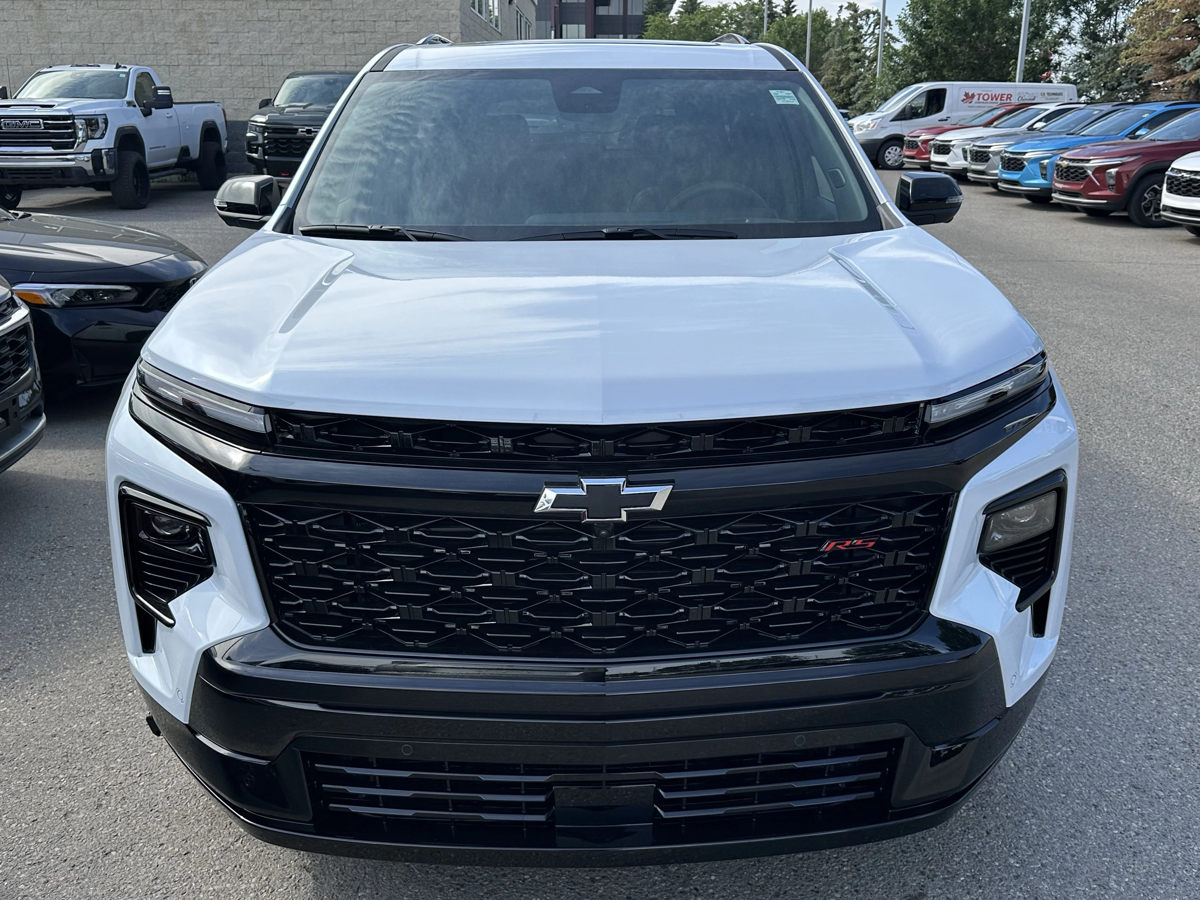 New 2026 Polar White Tricoat Chevrolet RS image 2