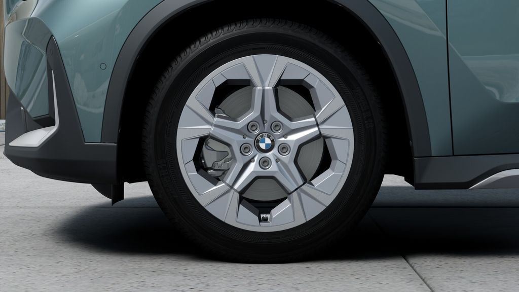 New 2026 Cape York Green Metallic BMW xDrive28i image 30