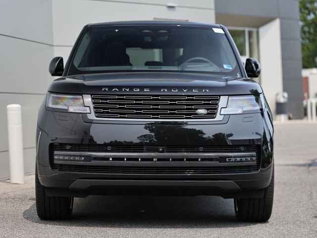 New 2026 Santorini Black LAND ROVER SE image 16