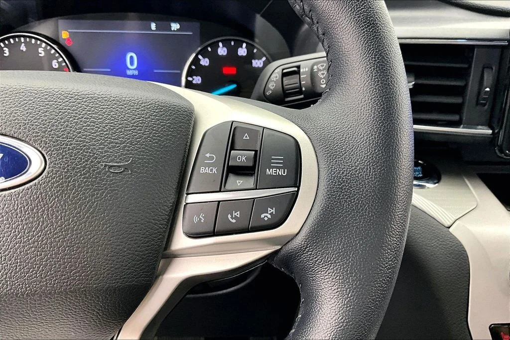 Certified Used 2023 Blue Metallic Ford XLT image 19