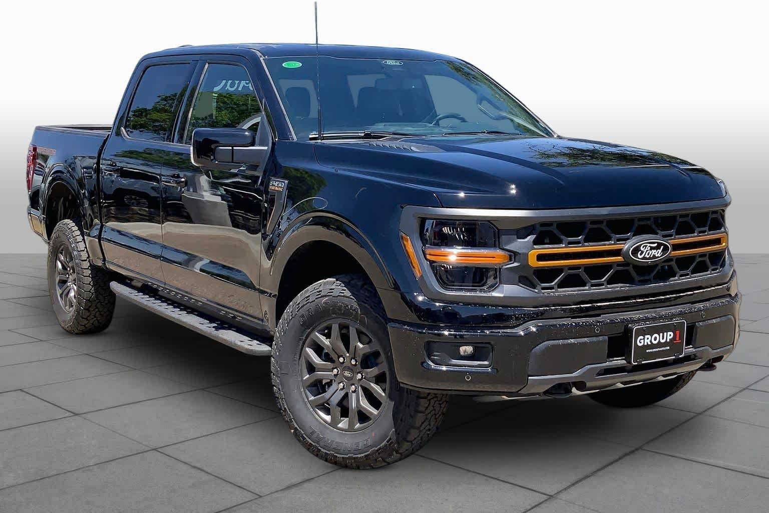 New 2026 Agate Black Metallic Ford Tremor image 2