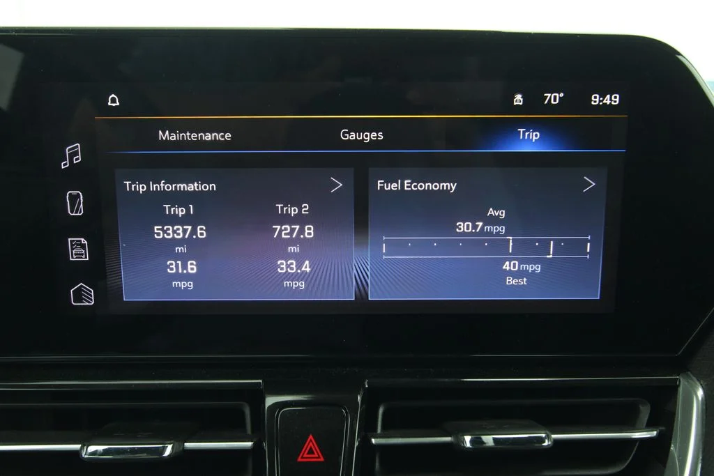 Used 2025 Beige Chevrolet ACTIV image 29
