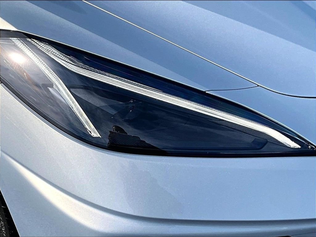 Used 2024 Silver Chevrolet Stingray image 27