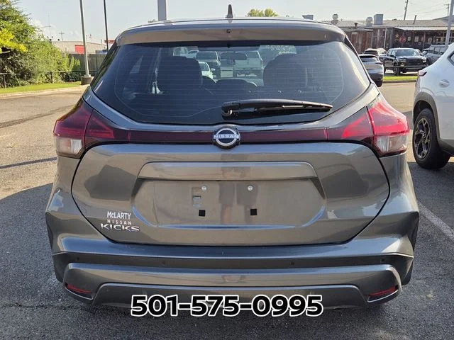 Used 2025 Gray Nissan S image 4