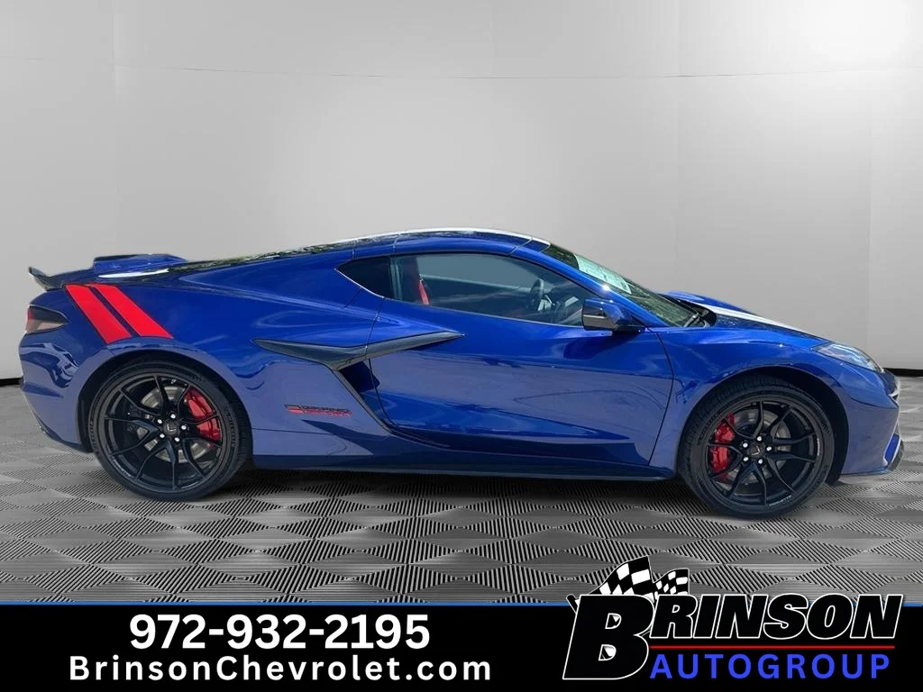 New 2027 Admiral Blue Metallic Chevrolet 3LT image 4