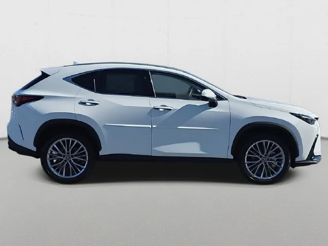 New 2026 Ultra White Lexus 350h Luxury image 4
