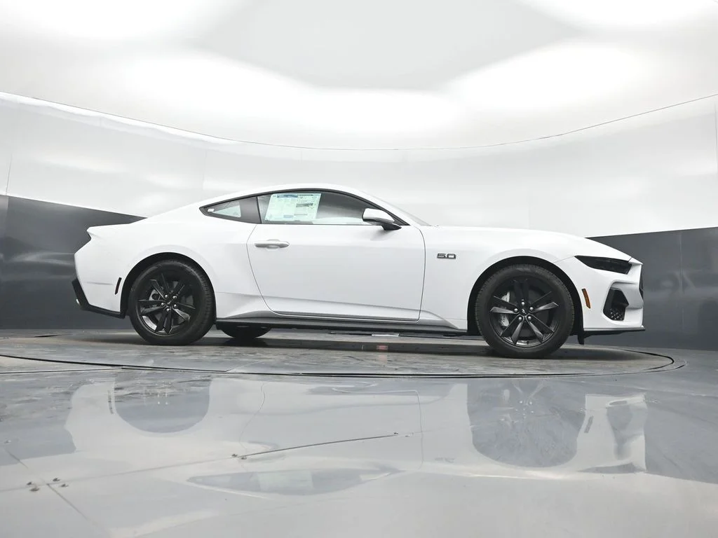 New 2026 Oxford White Ford GT image 41