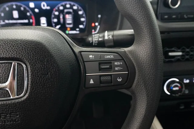 Used 2025 Gray Honda SE image 9