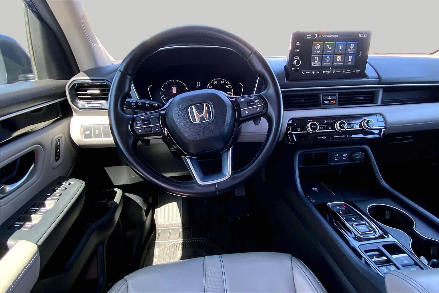 Used 2025 Obsidian Blue Pearl Honda EX-L image 6