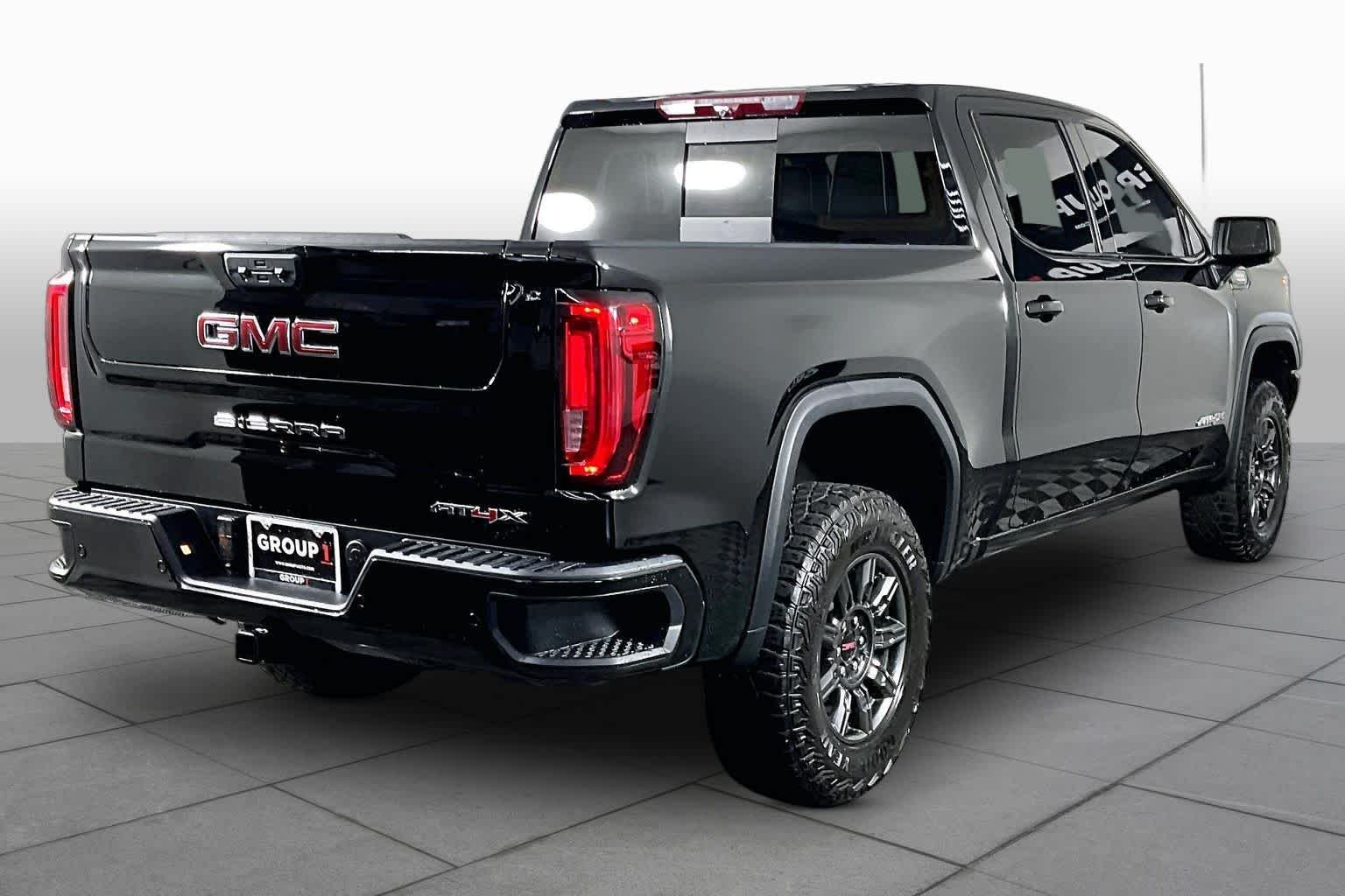 2024 GMC Sierra 1500 AT4X - Photo 12
