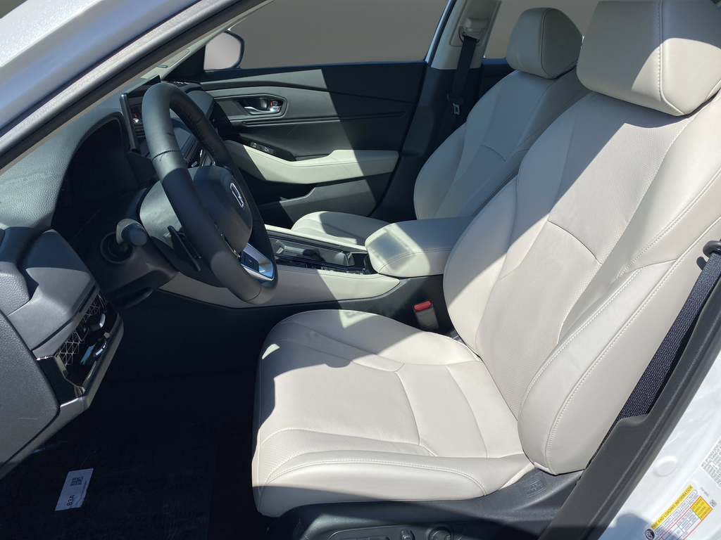 New 2026 Platinum White Pearl Honda Touring image 8