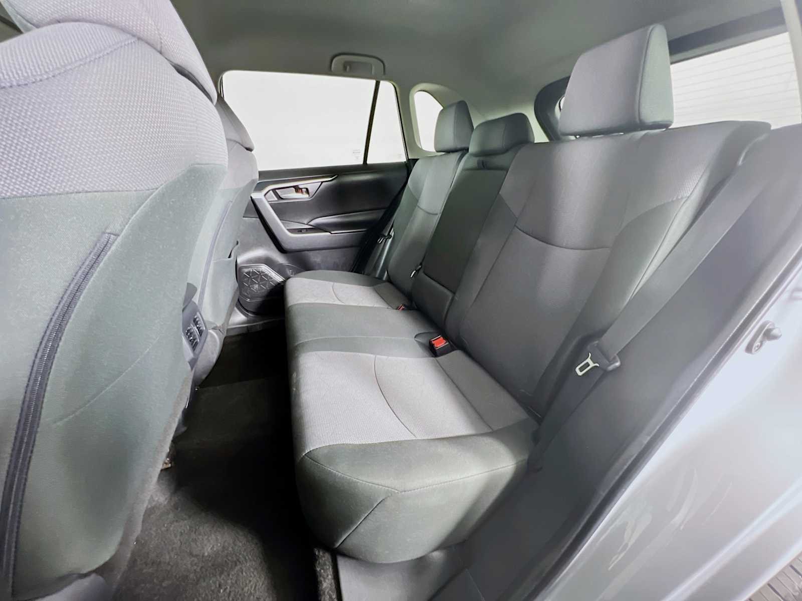 Used 2025 Silver Sky Metallic Toyota XLE image 23