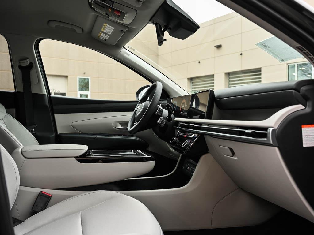 New 2026 Creamy White Pearl Hyundai SEL AWD image 37