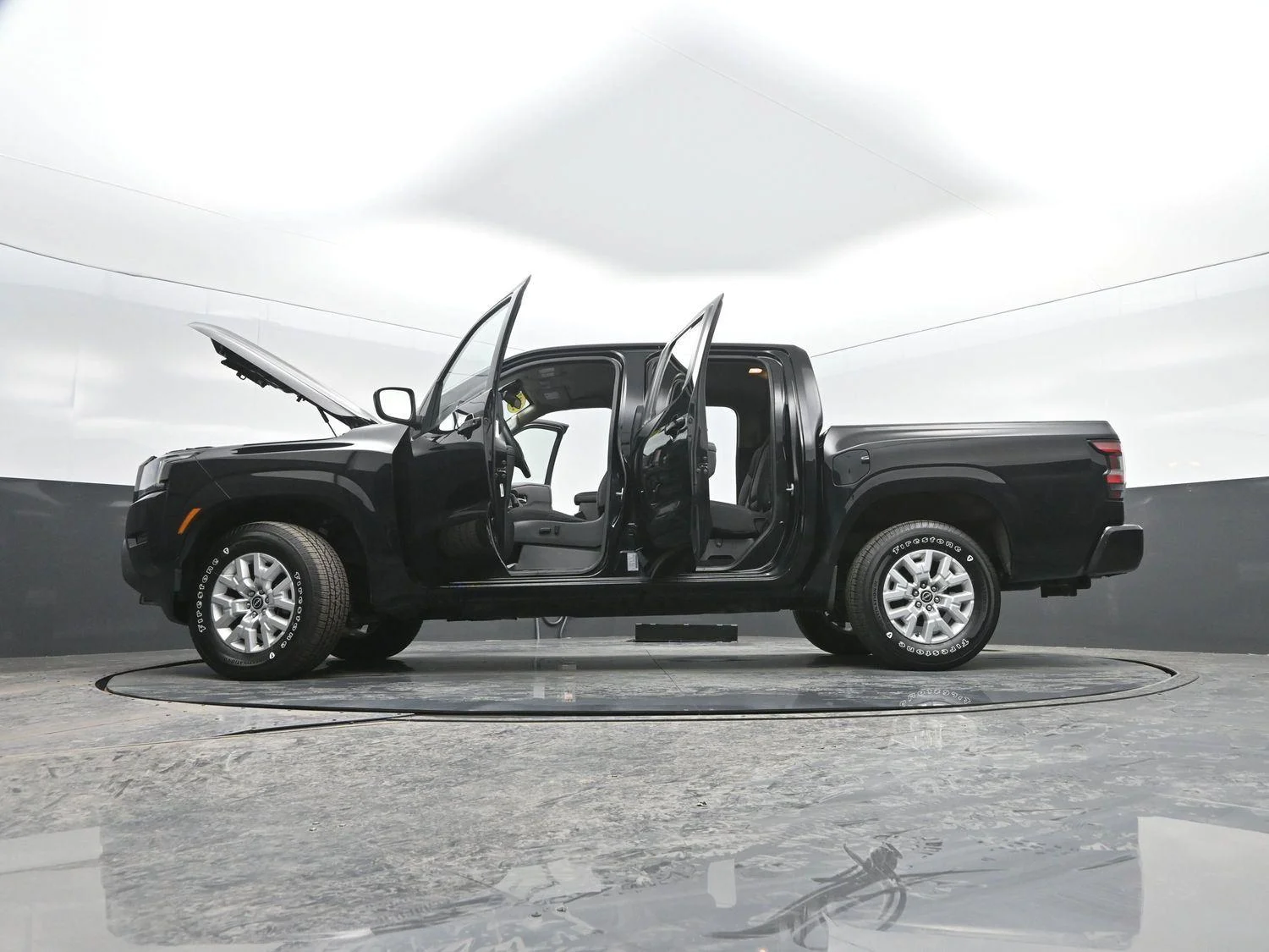 Used 2023  NISSAN  image 43
